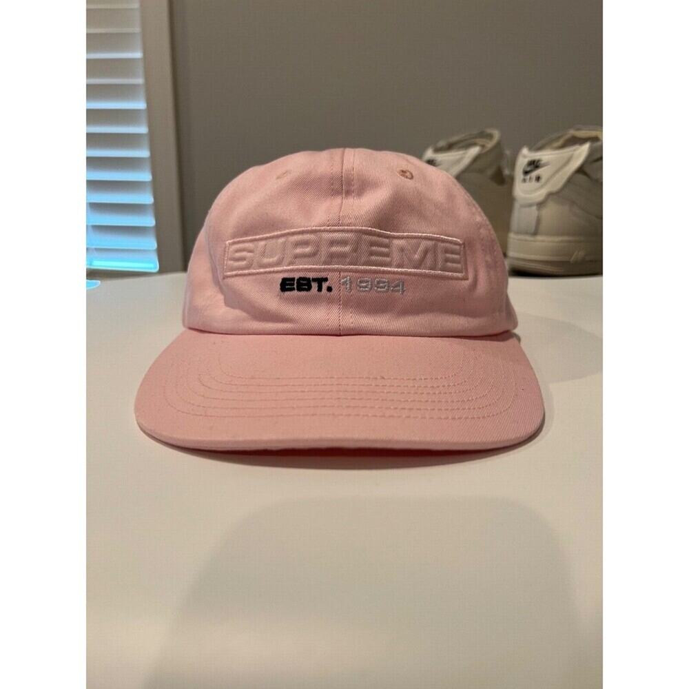 Supreme NY Embossed 6 Panel Hat - Pink S/S18 Strapback